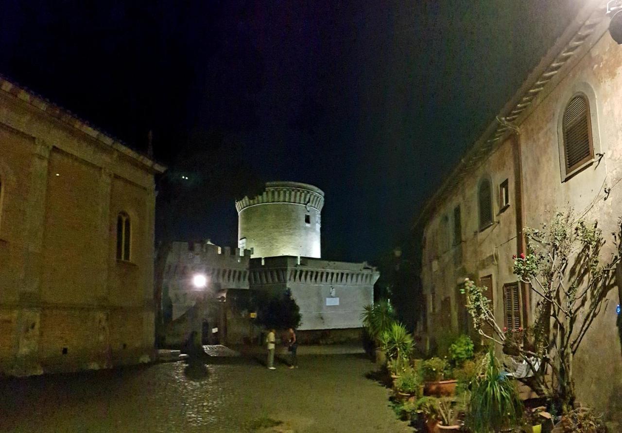 הוילה אוסטיה אנטיקה La Casa Nel Castello מראה חיצוני תמונה